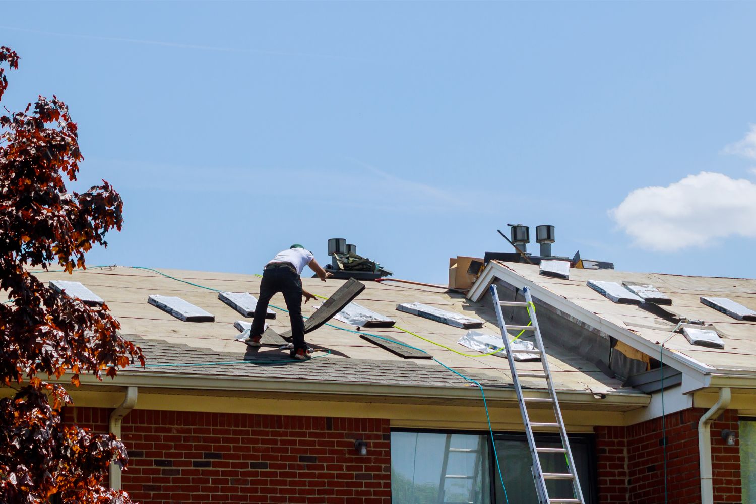 Best Roof repair in Jamaica